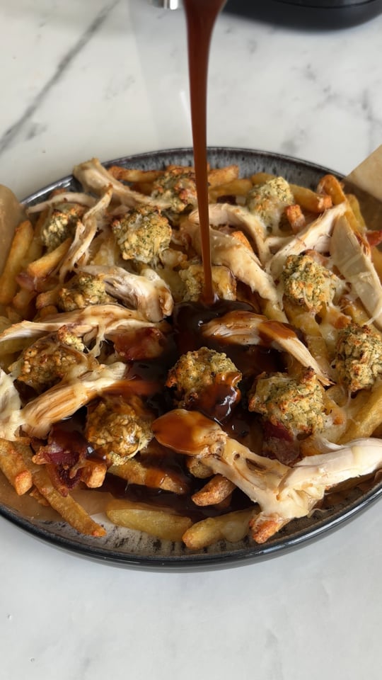 Chicken & stuffing loaded fries